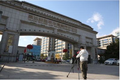 《大國(guó)養(yǎng)老》紀(jì)錄片攝制組走進(jìn)燕達(dá)國(guó)際健康城，記錄新時(shí)代養(yǎng)老服務(wù)